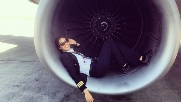Eser Aksan Erdogan is Boeing 737 Pilot with 56k following on Instagram.