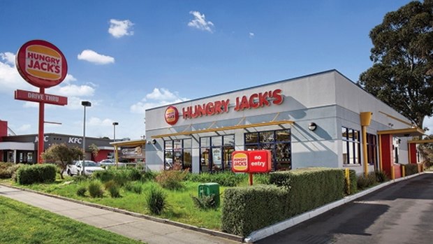 The Hungry Jacks at 161 Nepean Highway in Mentone has sold at auction for $2.56 million.