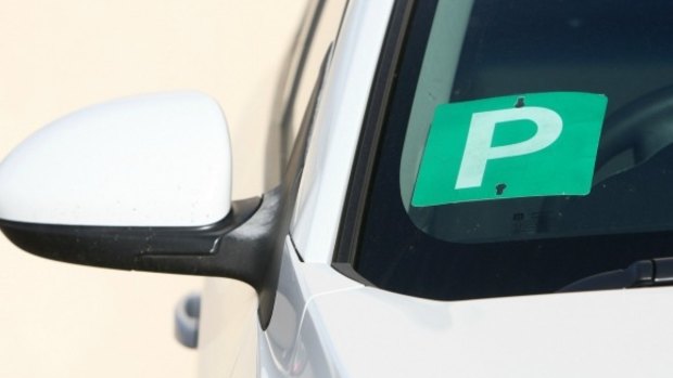 There are calls to lower the P-plate age in Victoria.