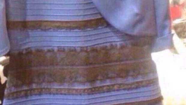 The whole internet is arguing about the colour of this 'white and gold'  dress (or is it blue and black?) - Mirror Online