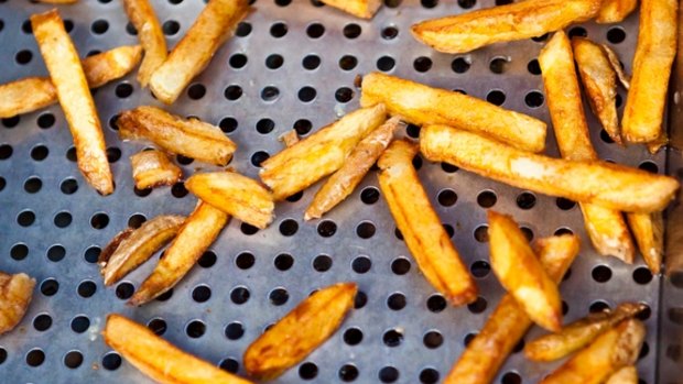 Trans fats - found in the oil used to deep fry chips - are bad for our hearts.