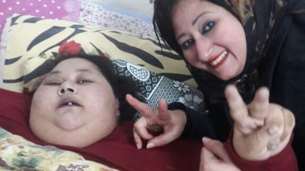 Eman and her sister, Shaimaa Selim, before Eman's operation.