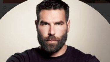 What A Macho Gun Packing Instagram Star Did When He Was Caught In The Las Vegas Shooting Dan bilzerian trying to help during the las vegas shooting full most complete official footage they were famous | biography 2016 after dan bilzerian rose from poker player and beard stroke. he was caught in the las vegas shooting