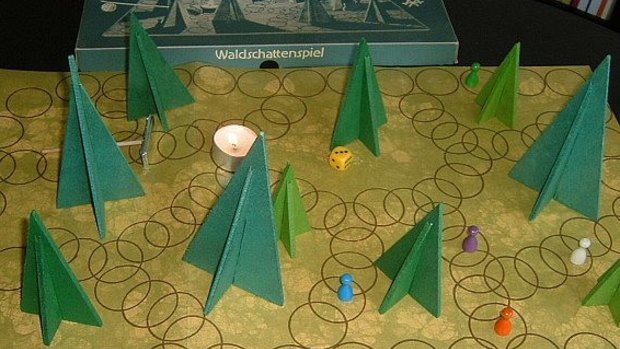 German board game Waldschattenspiel.