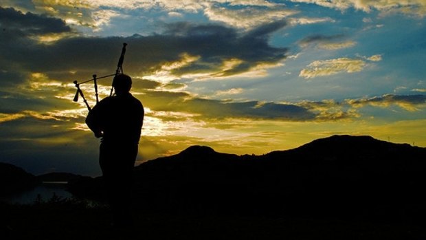 Reports from Egypt during the First World War told of a lone piper playing as evening fell.