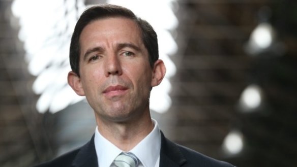 Federal Education Minister Simon Birmingham wants one funding model for all states.