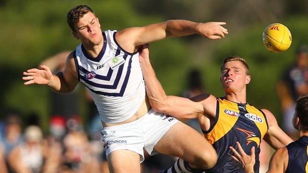 The Dockers have extended Sean Darcy's contract by two years.