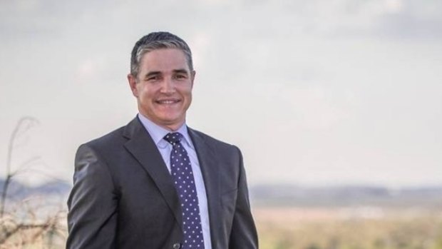 State Member for Mt Isa Rob Katter.