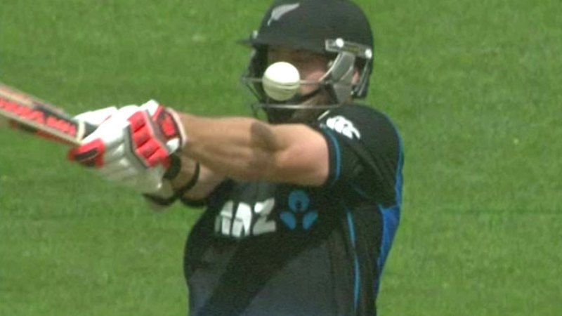 New Zealander Cricketer Mitchell Mcclenaghan Suffers Facial Injuries After Being Struck By Bouncer New zealand cricketer mitchell mcclenaghan hit in head by bouncer in odi match against pakistan. new zealander cricketer mitchell