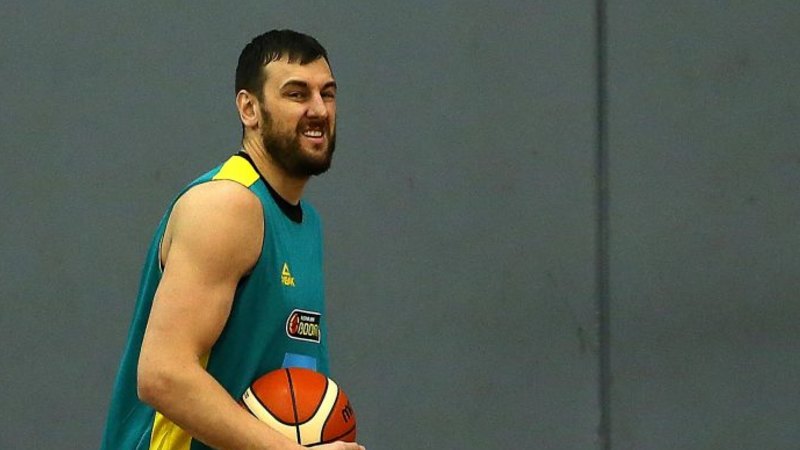 Andrew Bogut Liz Cambage And Briggs In Blacklivesmatter Twitter Spat