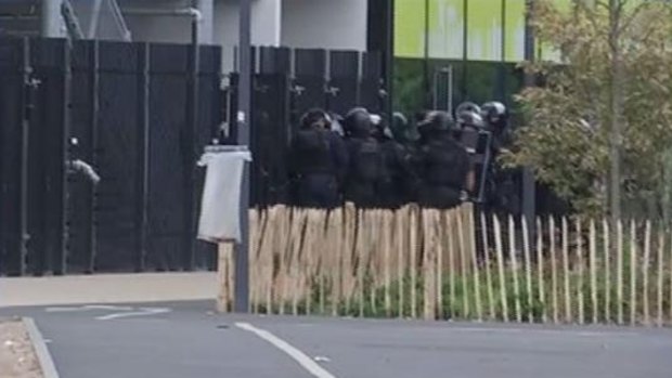 French special forces evacuated up to 18 people from the Qwartz shopping mall at Villeneuve-la-Garenne.