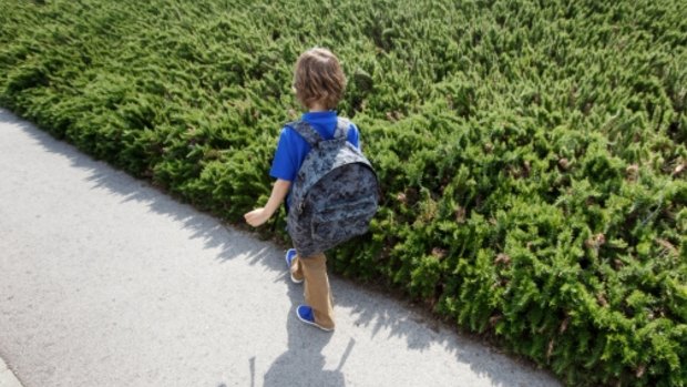 A United States case has triggered fierce debate about when it is safe to let a child walk without adult supervision. 