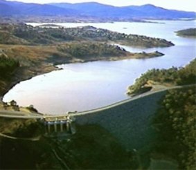 The Snowy Mountain Scheme covered 7800 square kilometres, with 16 dams, seven power stations, and 80 kilometres of aqueducts.