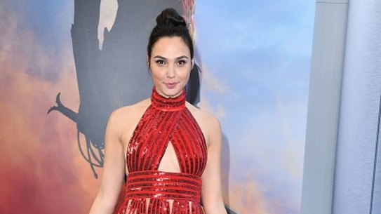 Wonder Woman's sword trick has inspired an army of women on social media