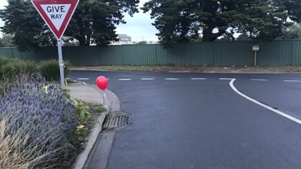 Pennywise balloon in Yarraville.