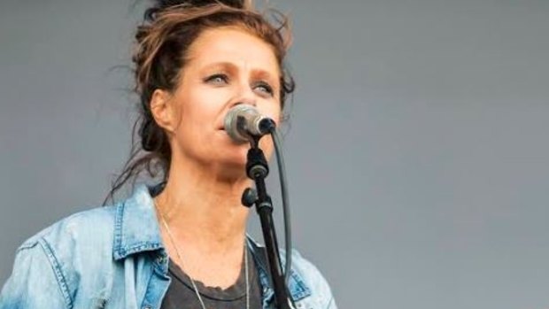 Kasey Chambers will perform. 
