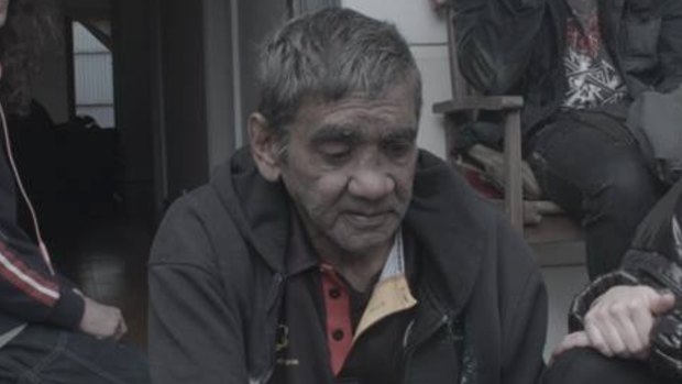 Frank Hayes (centre) was evicted from a Bendigo Street house last Friday.