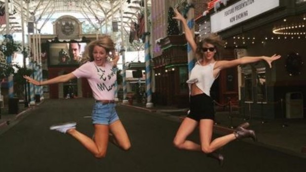 While in Australia for the final leg of her 1989 tour, Taylor Swift caught up with Gossip Girl's Blake Lively in the Gold Coast on Sunday.