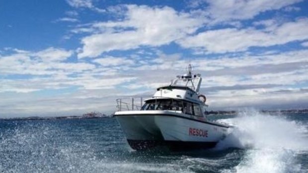 A boat is sinking off Rottnest.