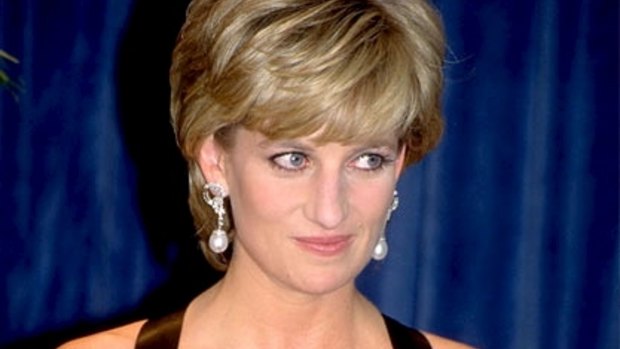 Princess Diana received bouquets of flowers from Donald Trump, a journalist has said.