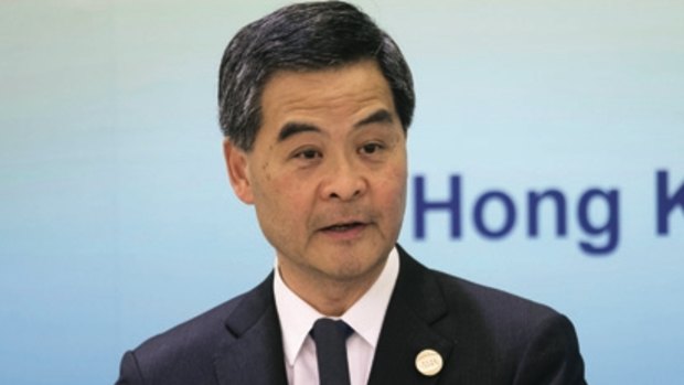 Top managers resign just weeks after CY Leung signed a lucrative agreement to retain their services. 