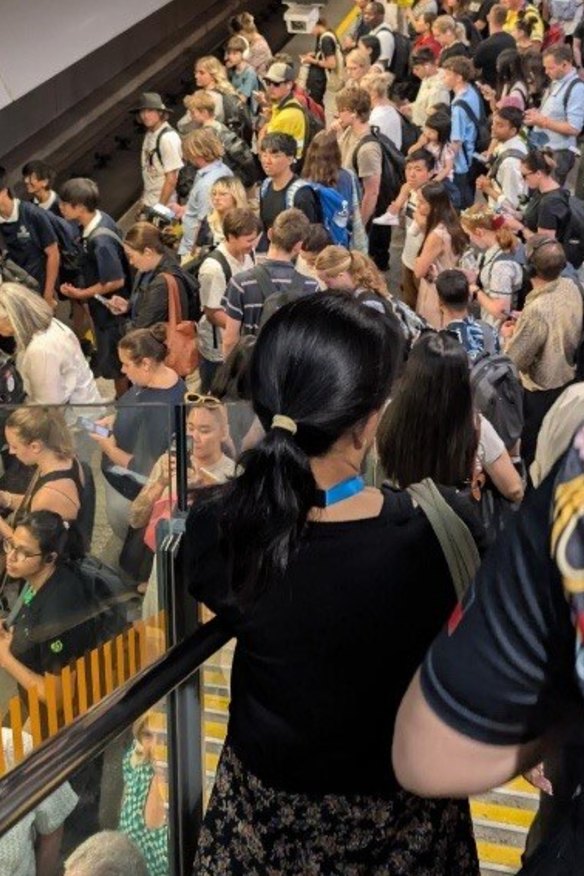 The closure of the Mandurah line has caused chaos for commuters at Perth Train Station.