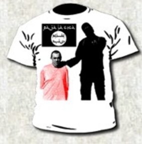 An image of a T-shirt depicting a British aid worker as he is about to be executed by an Islamic State militant.