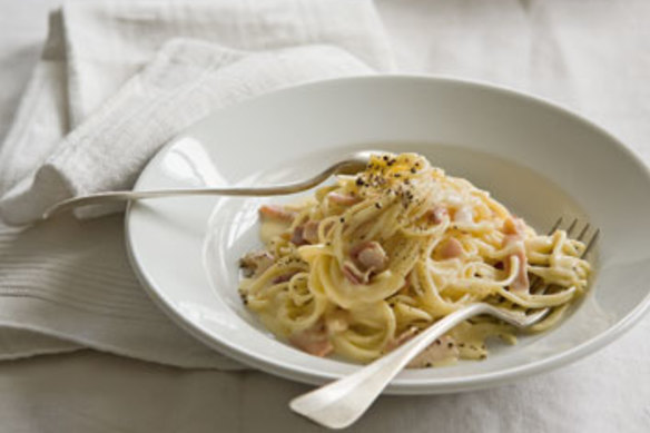 Creamy spaghetti carbonara.