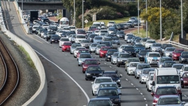 The Auditor General report recommended reducing or removing duplicate Freeway bus lanes to cut costs. 