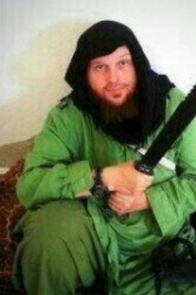 Kiwi jihadi Mark Taylor posing with a knife in Syria.