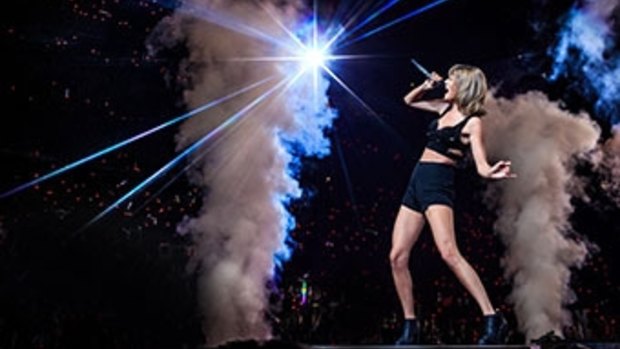 Taylor Swift performs live. She comes to Brisbane in December. 