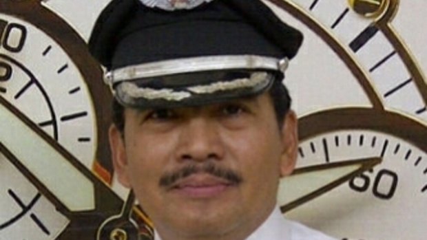 "I still need you": Iriyanto, captain of the missing AirAsia flight: 