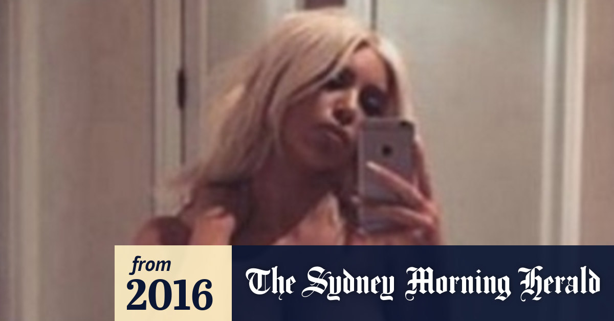 Kim Kardashian Posts New Nude Selfie Internet Remains Intact