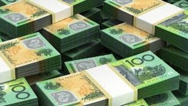 Deloitte Australia predicts slow wages growth in its latest business outlook.