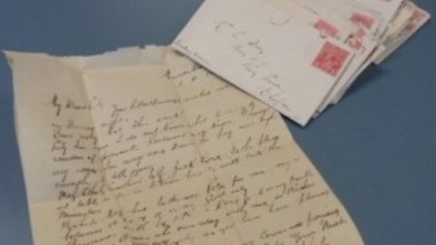 Letters written more than 100 years ago have been returned to a Queensland family. 