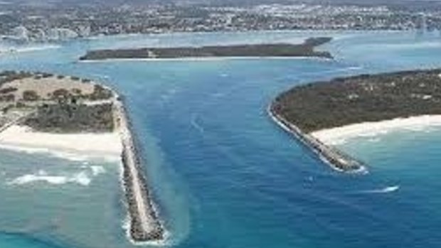 No trace of dirty water in Gold Coast Seaway after large brown plume seen on Monday.