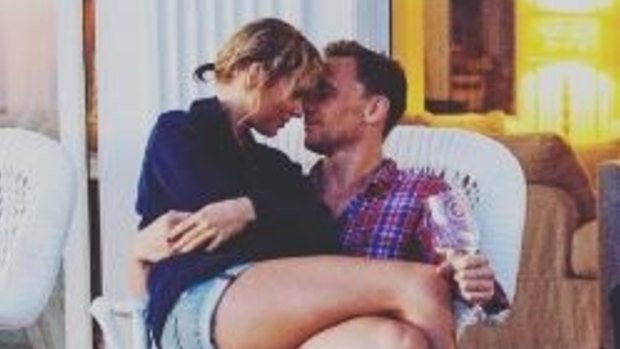 Hiddleswift, in one of their many public displays of affection.