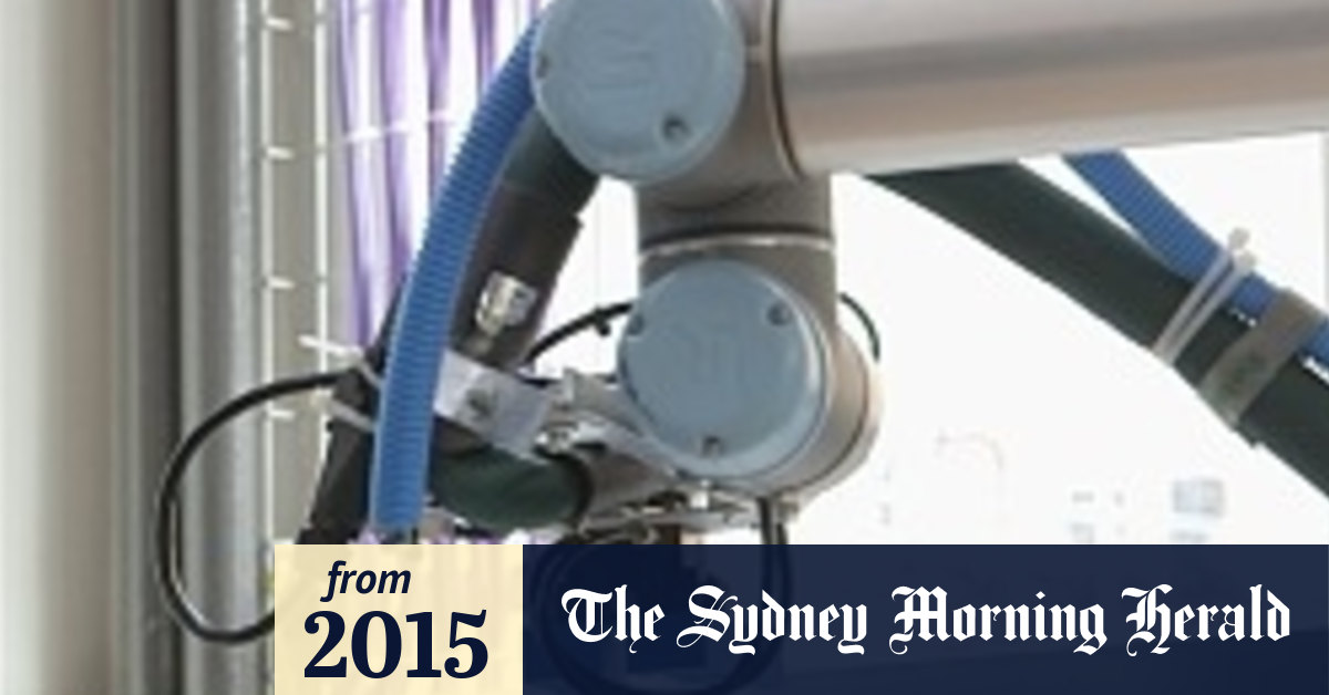 Mother-bot and her babies shows first evolution of machine species