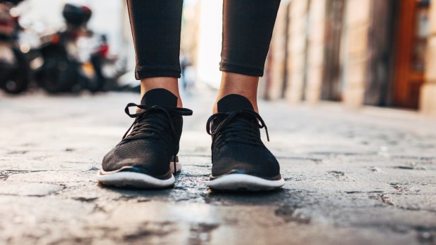 Running shoes offers online cheap