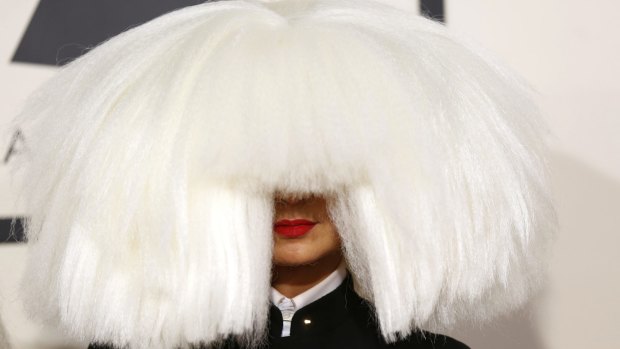 Sia set to ditch her blonde wig for weird surgery