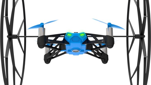 Hands on Parrot Rolling Spider MiniDrone