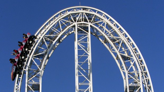 Extreme thrill top coaster