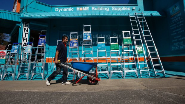 Independent hardware retailers close doors as major chains buy up