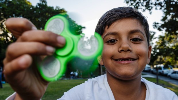 Boy fidget spinners clearance