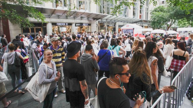 Swedish retail giant H M opens flagship Sydney store