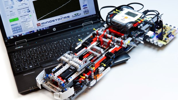 High store tech lego