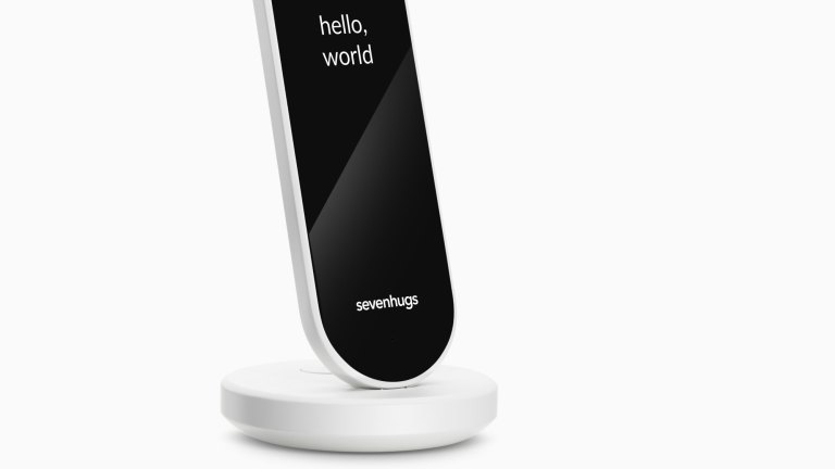 CES 2017 Sevenhugs touchscreen Smart Remote