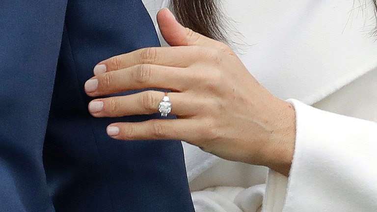 Meghan engagement ring change on sale