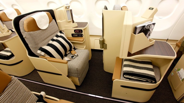 Etihad business class luggage outlet