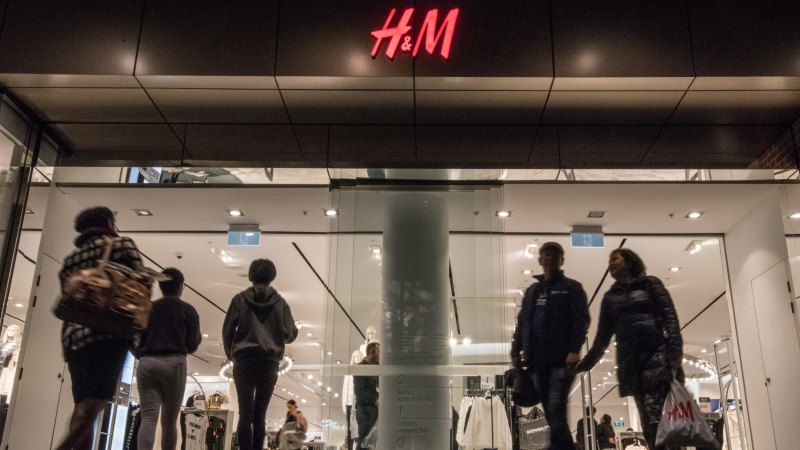 H&m pitt street sales mall